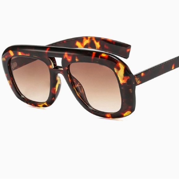 Tortoise Shell Square Sunglasses - Picture 1 of 1